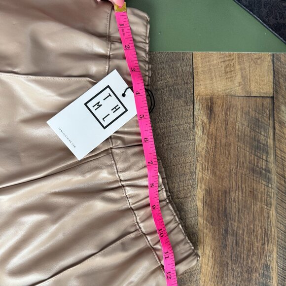 THML Faux Leather Shorts - SeveraL Sizes - Picture 9 of 9